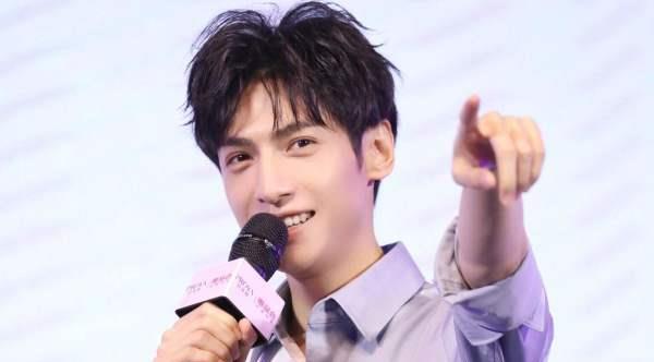 娱乐圈爆料客罗云熙,娱乐圈爆料客背后的神秘面纱  第2张